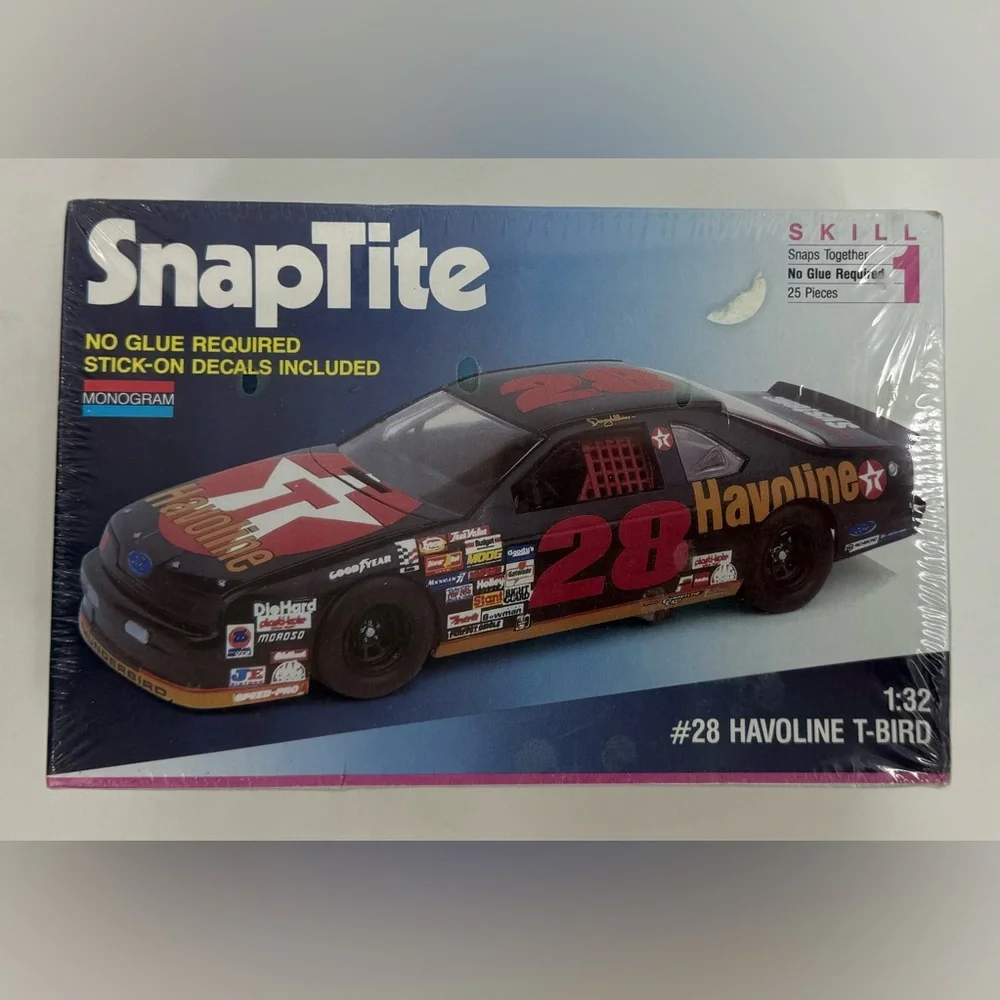 Monogram Snaptite #28 Havoline T-Bird 1:32 Model Kit‎ 1086 Sealed NIB